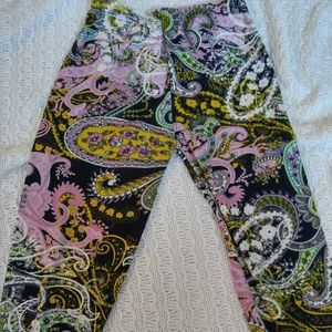 Agnes & Dora Capri Length Legging